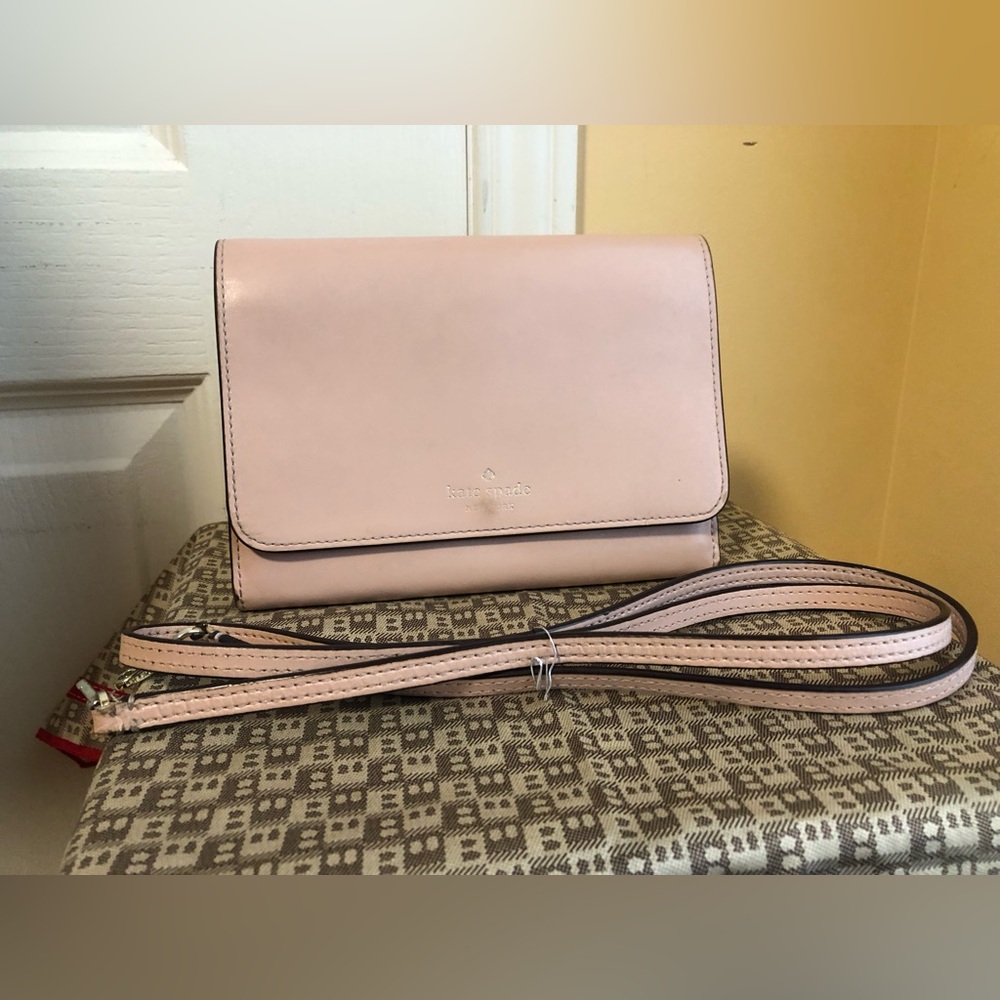 Kate Spade Pink Leather Crossbody clutch,wallet